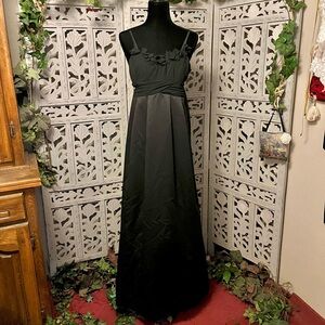 GIRLS DAVIDS BRIDAL BOLD & BEAUTIFUL BLACK SPAGHETTI STRAP FORMAL DRESS GOWN